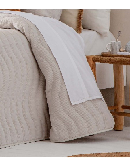 COLCHA JACQUARD TINEO PARA CAMA  DE 150 DE SANDECO