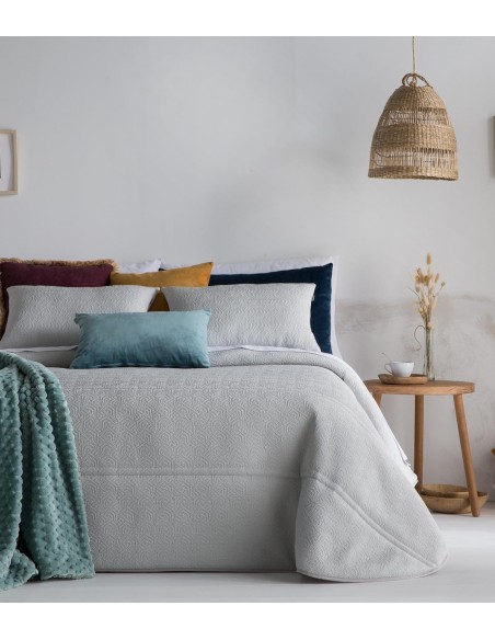 EDREDON JACQUARD OSUNA PARA CAMA DE 180 DE SANDECO