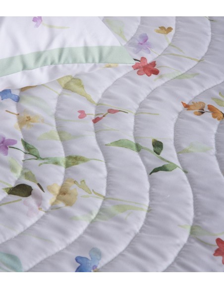 colcha estampada quito de sandeco para cama de 135